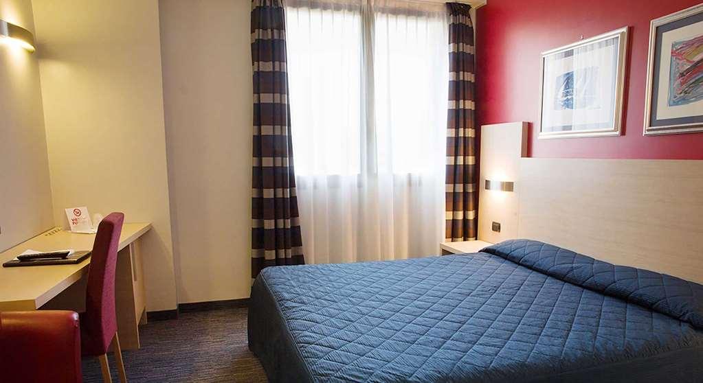 Hotel Sporting Cologno Cologno Monzese Zimmer foto