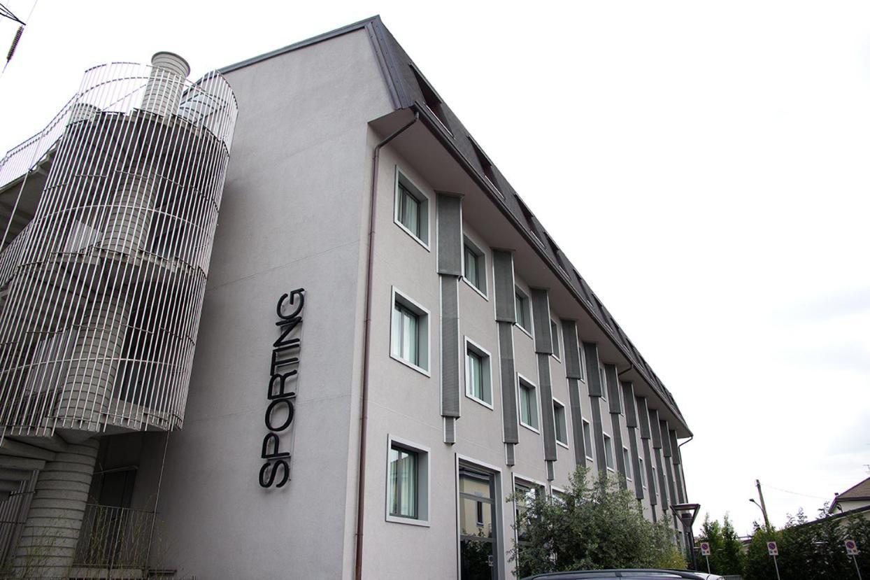 Hotel Sporting Cologno Cologno Monzese Exterior foto