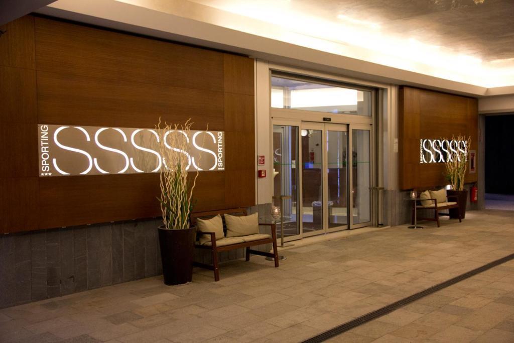 Hotel Sporting Cologno Cologno Monzese Exterior foto